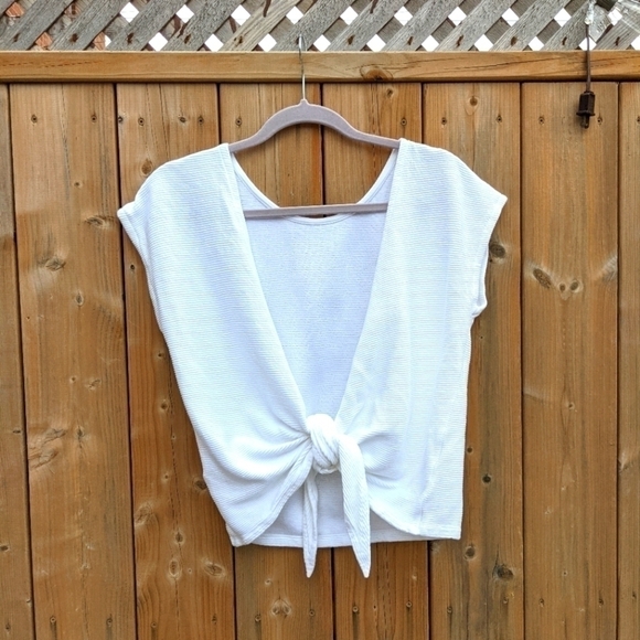 CLUB Monaco White Tyrena Tie-back Top - Picture 4 of 13